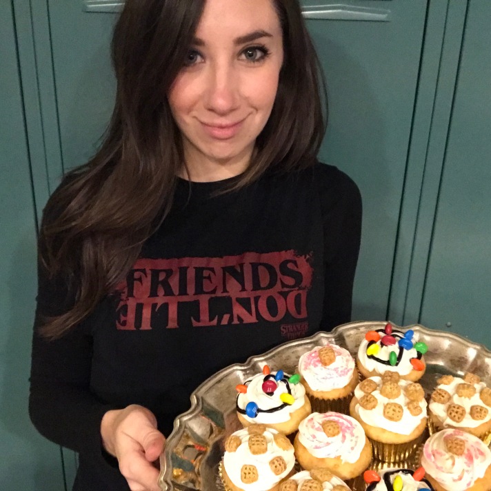 stranger-things-party-idea-cupcakes